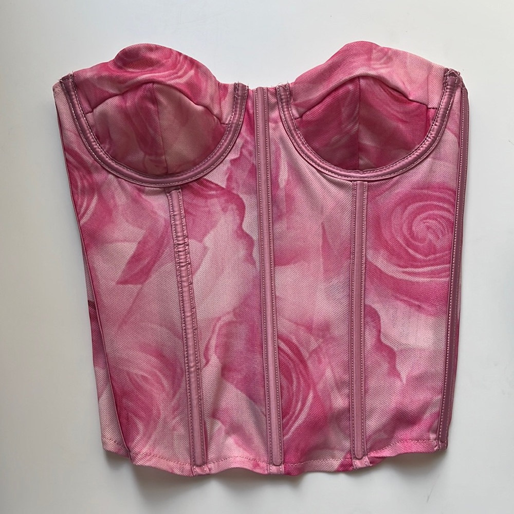 BRAND NEW Edikted Rosie Printed Mesh Corset Top